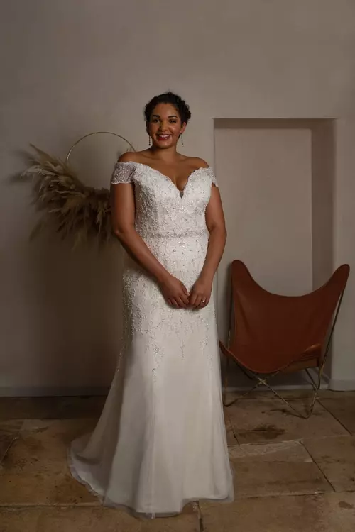 Plus size beaded wedding dresses outlet